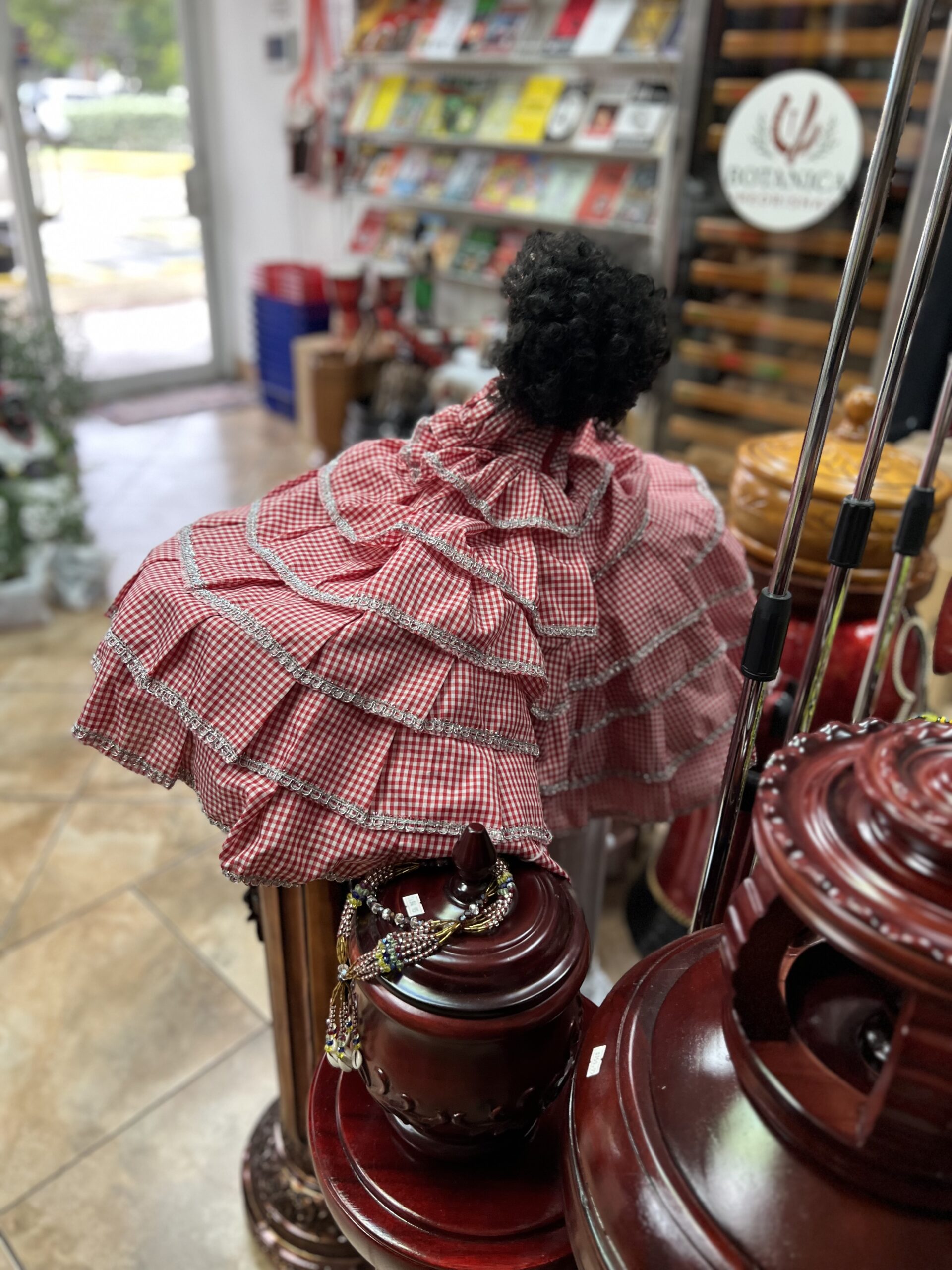 Doll muñeca de Shango Chango en ginga gingham roja - Image 5