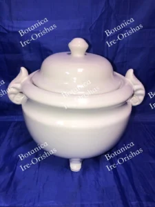 Sopera/Tureen 3 legs white plain 1